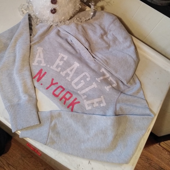 AE hoodie - Picture 3 of 8